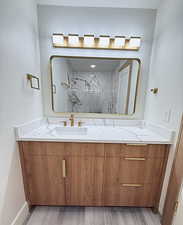 Main Floor Main Bath