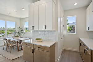 Photo 4 of 1445 E BEECHWOOD DR