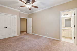 5 bedrooms are connected to a bathroom in the basement.