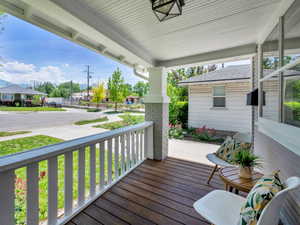 Photo 5 of 2204 S LINCOLN ST