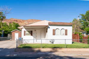 Photo 1 of 476  CLIFFVIEW DR