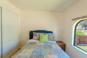 front unit second bedroom