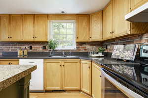 Photo 12 of 3021 E SHAKESPEARE PL