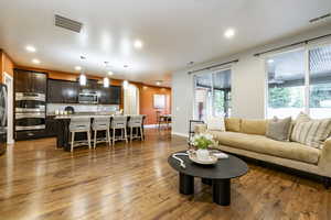 Photo 5 of 991 N ELIZABETH DR