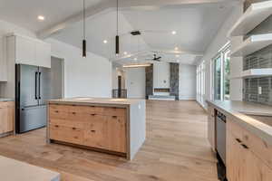 Photo 5 of 713 E 1450 N