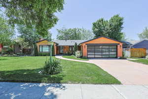 Photo 3 of 2036 E BRYAN AVE