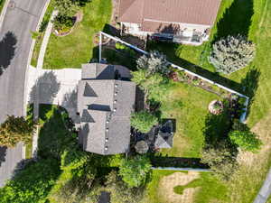 Aerial view of property and surrounding area