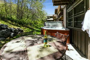 Hugely private back patio and spa