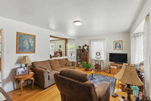 Photo 7 of 2243 E RAMONA AVE