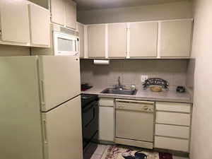 Kitchen with a good space