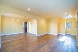 Extra bonus area at front of home, great for Formal Dining.