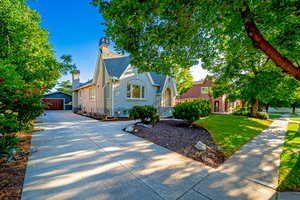 Large Driveway for Parking