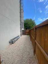 Side yard dog run