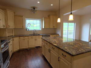 Photo 18 of 2307  MAPLE LEAF DR