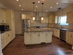 Photo 15 of 2307  MAPLE LEAF DR