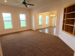 Photo 5 of 2307  MAPLE LEAF DR