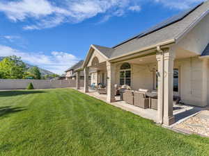 Fantastic outdoor living space and a mountain view.
