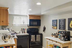 Photo 22 of 1410 E BUTLER AVE