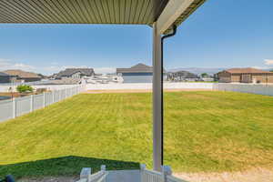 View of yard with a residential view