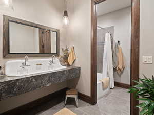 Photo 47 of 1156 N VALLEY VIEW DR