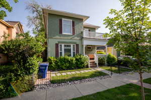 Photo 2 of 680  1ST AVE