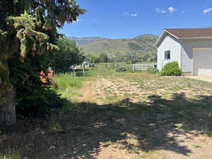 Land includes a shared right-of-way to the parcels to the rear (including yours).
