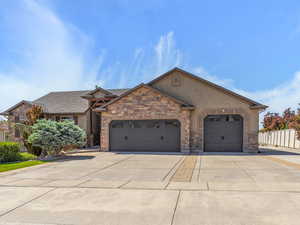 Photo 1 of 2559 W VALLEY VIEW DR