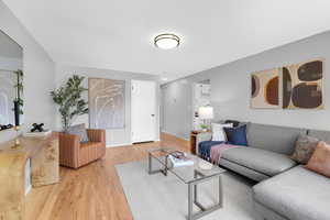 Photo 6 of 166 E FRANCIS AVE