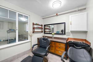 Facility salon