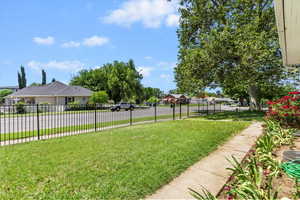 Walkable, established neighborhood in East Kaysville