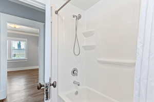 Fully updated bathroom w/ new tub/shower, toilet and vanity