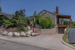 Photo 5 of 626 N F ST
