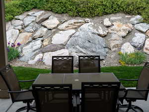 View of patio / terrace with outdoor dining space