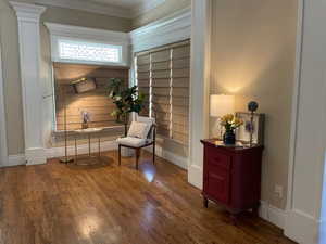 Another view of the living area off the entry with the blinds closed