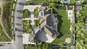 Aerial view of property and surrounding area