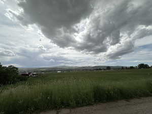 View of local wilderness with rural landscape and mountains