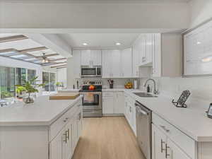 Open modern kitchen.