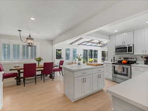 Modified great room living.