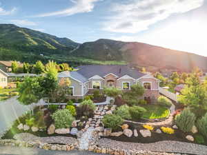 Spectacular 6,412 SF Custom Home 6 Bedrooms 5.5 Baths