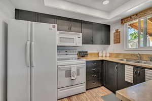 Photo 6 of 953 E 100 S