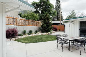 View of patio / terrace featuring outdoor dining space