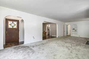 Photo 3 of 2409 S TAYLOR AVE