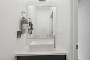 1/2 bath