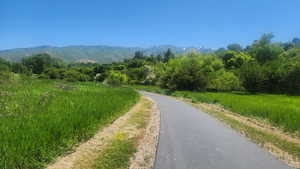 Super close to the Kays Creek Parkway trail system!