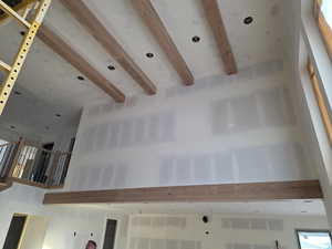 Detailed view of beams in ceiling.