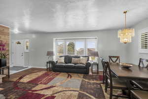 Beautiful Living Room with Bay Window and Views of the Valley!