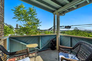 Upper deck with awesome west views.