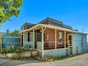 Photo 2 of 319 N ALMOND - REAR  #1/2