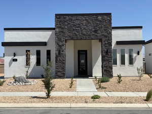 Front of home - Eclipse Desert Modern Floorplan