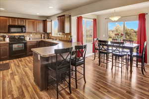 Photo 6 of 2118 W FOXWOOD ST